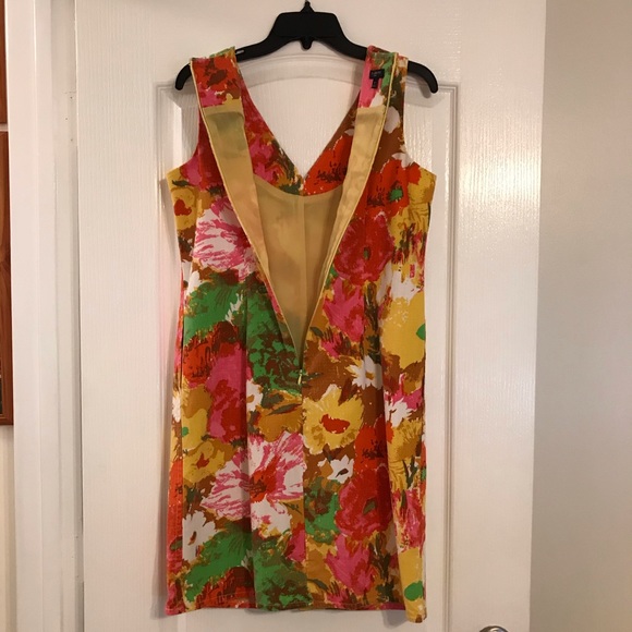 Talbots Sleeveless Dress. Vibrant, Colorful Floral Print, Women’s Size 8P - Picture 4 of 15